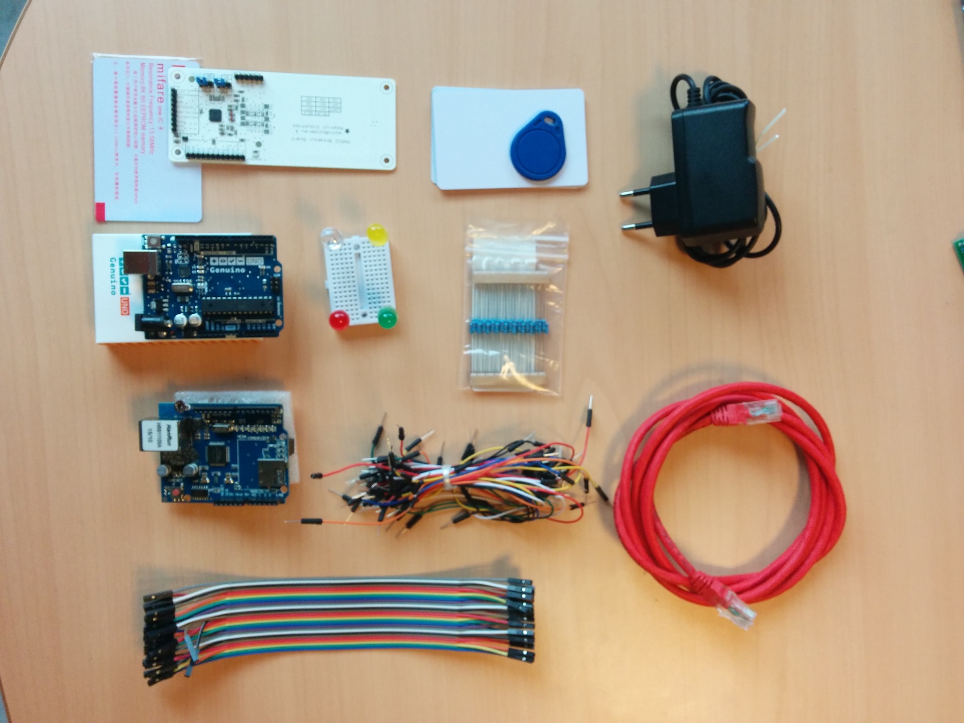 IoT con Arduino Materiale